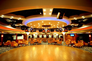 长江一号游轮明珠大厅舞池