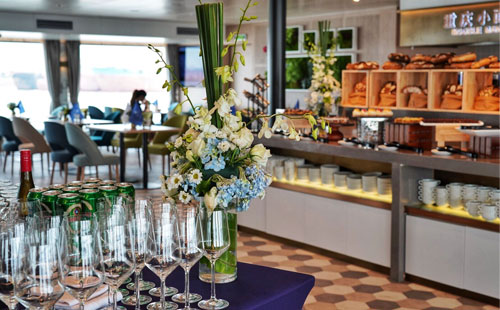 世纪凯歌游轮餐厅1