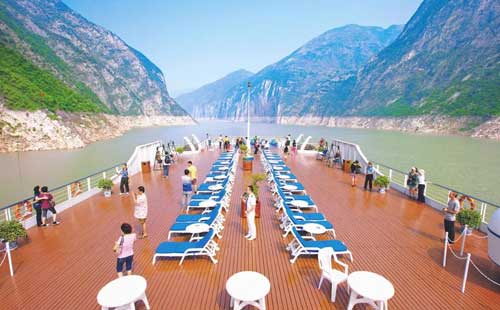 长江印象游轮甲板