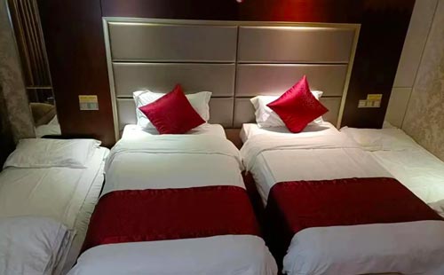 长江二号行政房四人间