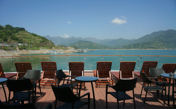 世纪神话5楼观光甲板