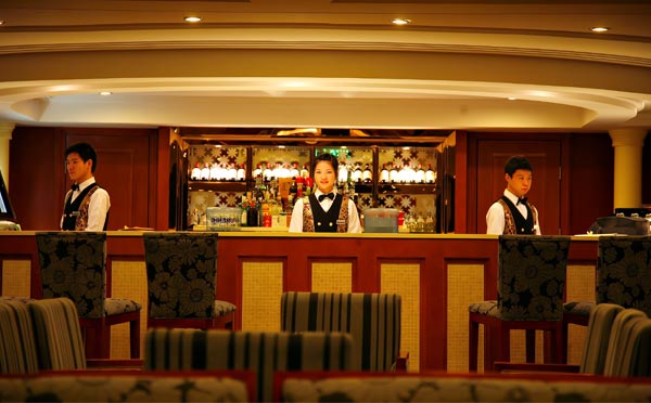 总统6号游轮酒吧