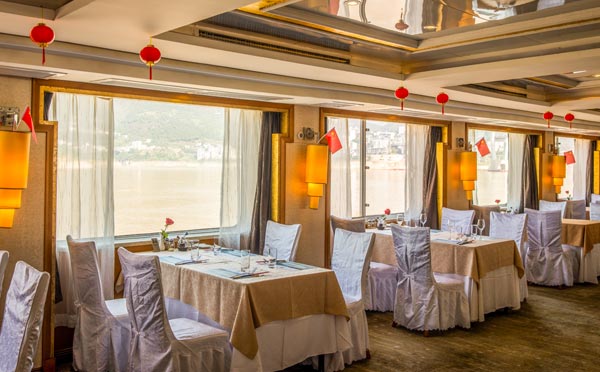 总统8号游轮餐厅