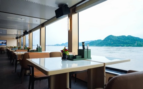 长江行极光阅江餐厅04
