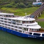 三峡长江探索号游轮 （长江上唯一的全套房游轮，乘服比接近1:1，体验原船过升船机） 深度游览三峡精华段，小众轻奢独家岸上行程，新增三大特色餐厅