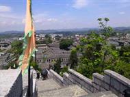 [純玩]重慶到貴陽黔靈山公園+夜郎谷+青巖古鎮+青云市集+甲秀樓+天主教堂3日游