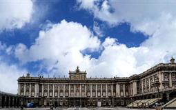 [一價(jià)全含]西班牙+葡萄牙2國(guó)13日游<全程含餐+全程四星酒店>奧特萊斯自由購(gòu)物+馬德里+薩拉戈薩