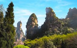 張家界天門山-玻璃棧道-鳳凰古城-湘西苗寨火車純玩4日游(出彩天門)