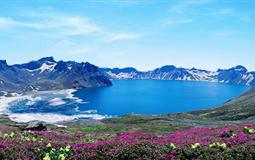 長白山<西坡+北坡>-天池-錦江大峽谷-水墨油畫鎮(zhèn)-鏡泊湖-中華巴洛克老街-松花水陸空雙飛6日游