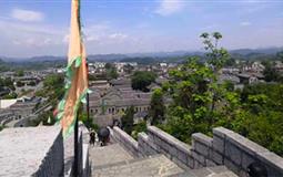 [純玩]重慶到貴陽(yáng)黔靈山公園+夜郎谷+青巖古鎮(zhèn)+青云市集+甲秀樓+天主教堂3日游