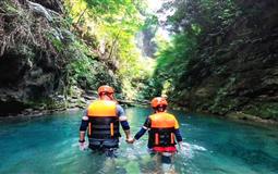 [VIP純玩]重慶金刀峽+偏巖古鎮(zhèn)周邊一日游<3-8人團(tuán)|含門(mén)票&游船&索道>