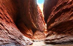 新疆喀什/澤普金胡楊/沙漠公路/和田/庫車天山神秘大峽谷/庫爾勒/羅布人村寨沙漠胡楊/天山天池3飛8日游