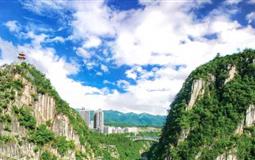 [酉陽+黔江]酉陽桃花源、疊石花谷、烏江畫廊游船、龔灘古鎮(zhèn)、蒲花暗河、神龜峽、城市大峽谷三日游