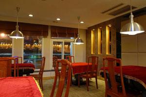 美維凱蕾號游輪棋牌室