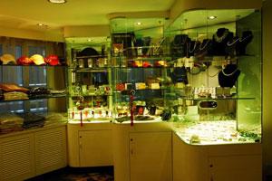 美維凱蕾號游輪商場