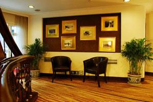 美維凱蕾號游輪休息區(qū)