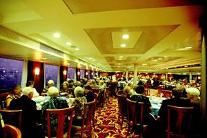 長江一號游輪大堂