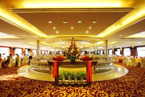 长江二号游轮皇朝餐厅