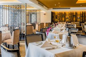 长江探索号王朝餐厅