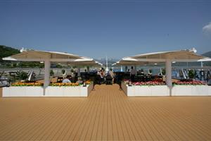 世紀神話游輪6樓甲板