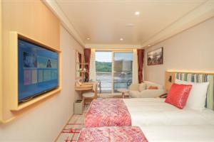 長江如歌豪華陽臺(tái)標(biāo)間