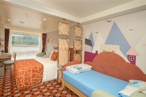 長江如歌法式露臺(tái)家庭房