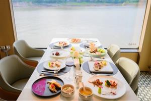 长江行极光美食集锦01