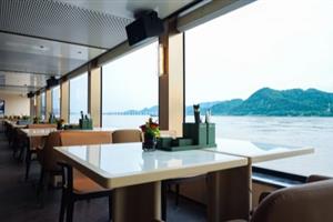长江行极光阅江餐厅04
